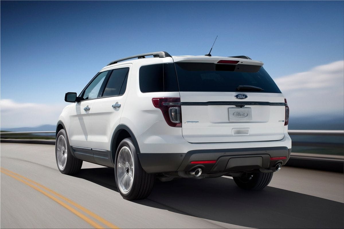 2013 Ford Explorer Sport|Ford|Car Division 2013 Ford Explorer Surges While Driving