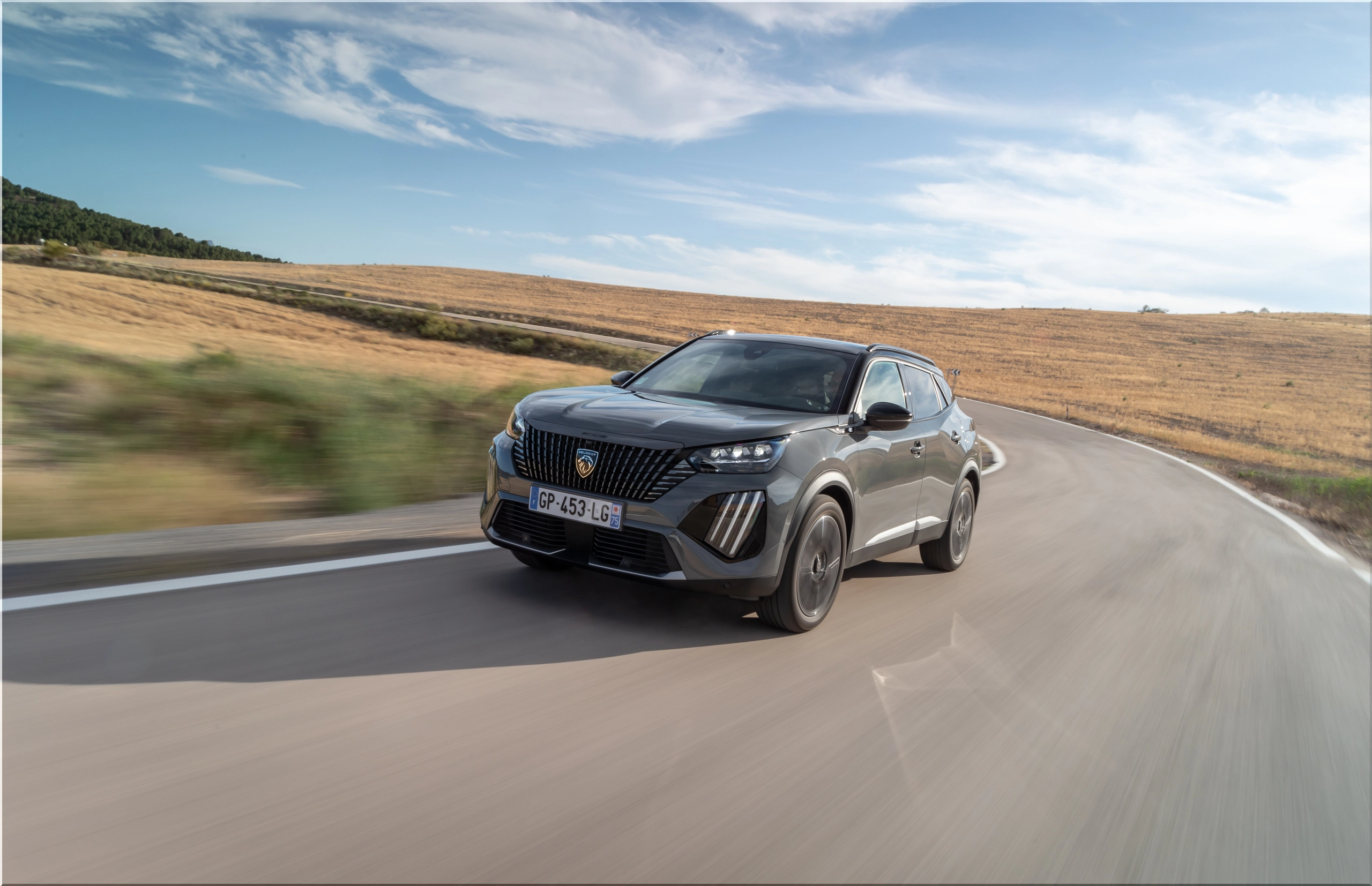 The new Peugeot 2008: a premium SUV with a 48V hybrid and an electric boost  | Car Division, image size:2560x1654