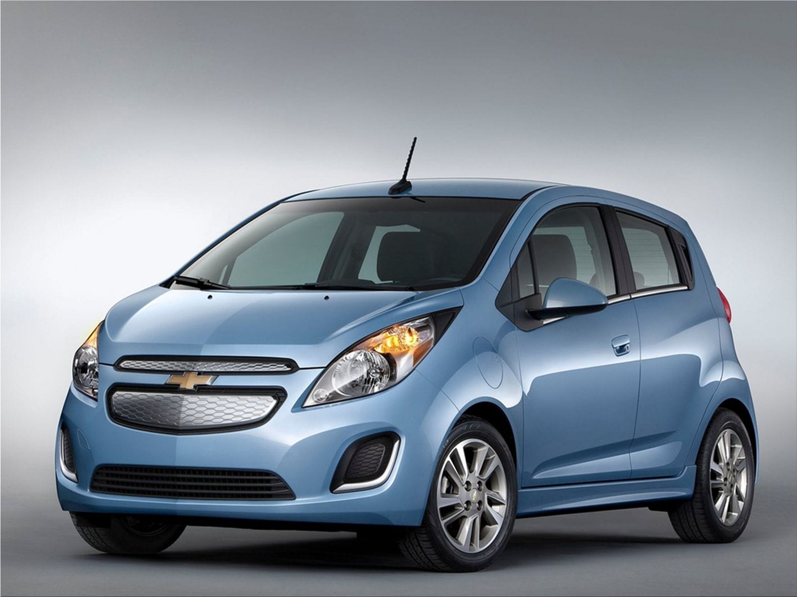 First official pictures of Chevrolet Spark EV Car Division
