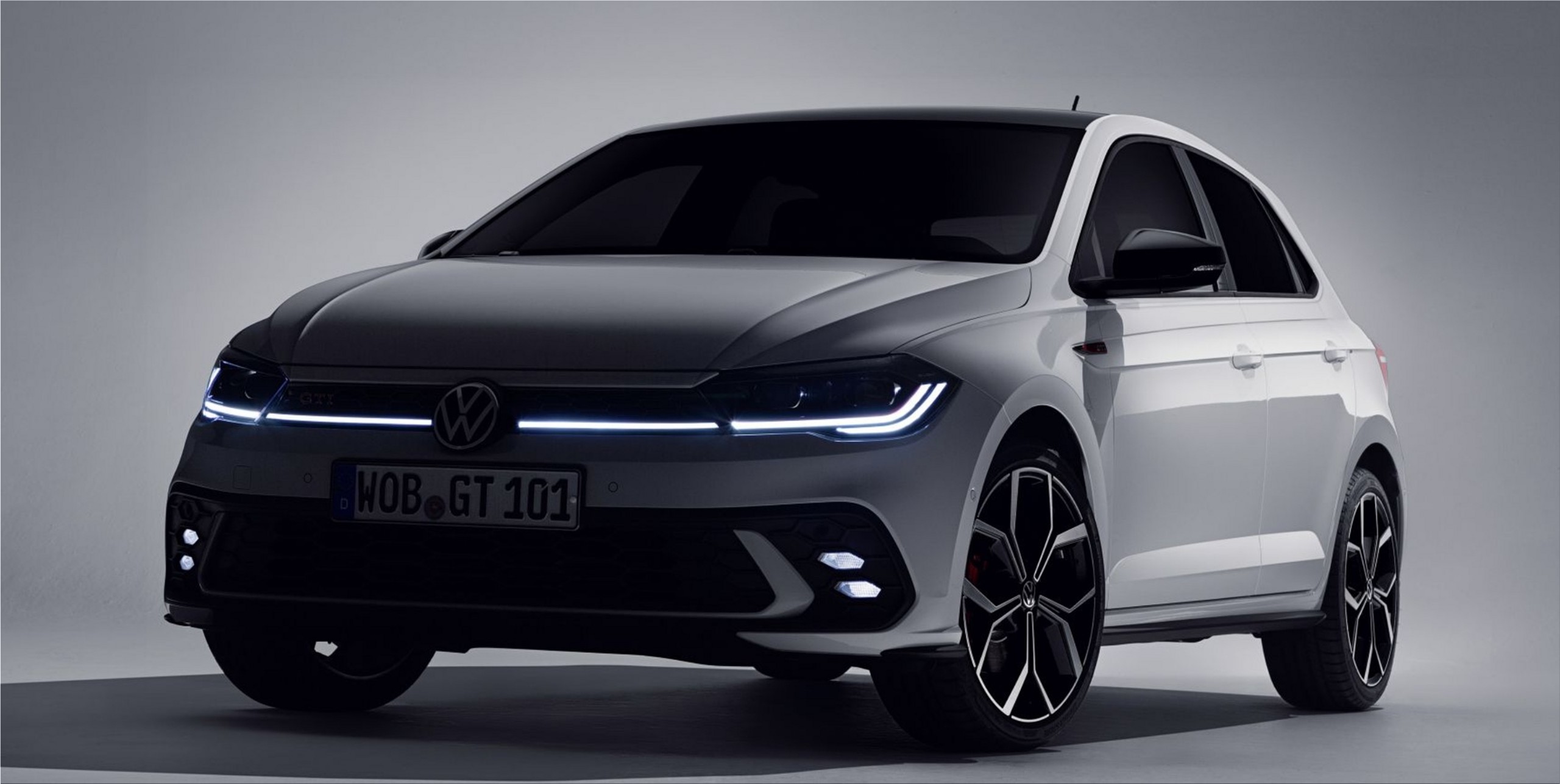 2022 Volkswagen Polo Gti Photos