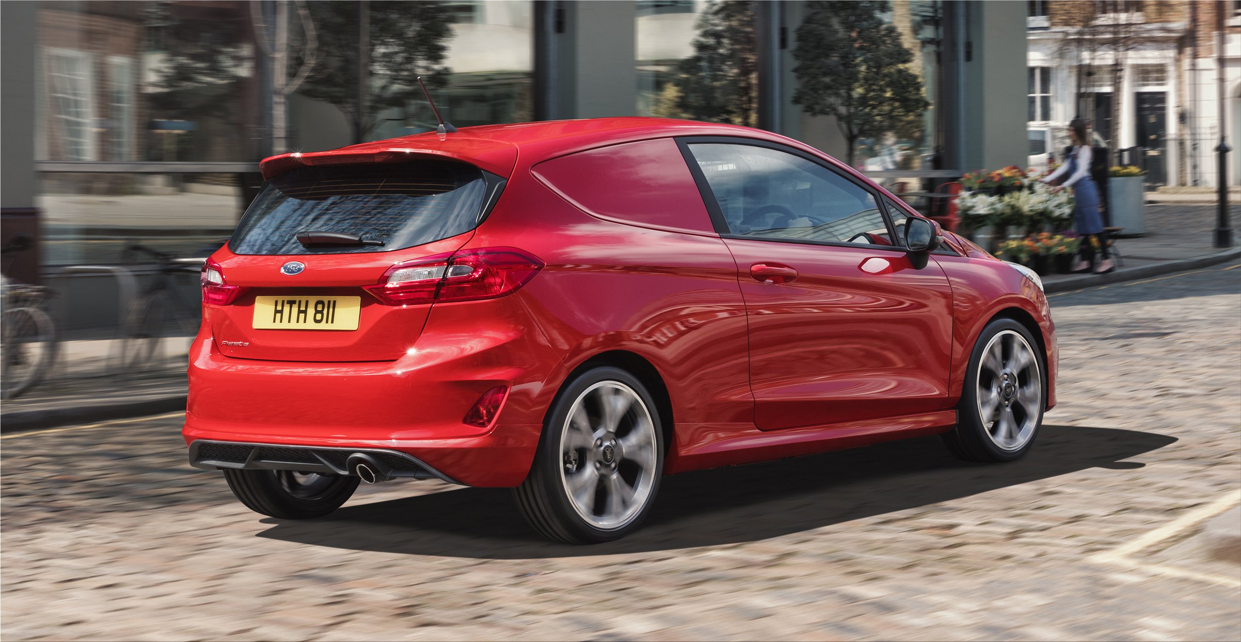 Ford Fiesta Van EcoBoost Hybrid offers superior engine performance and