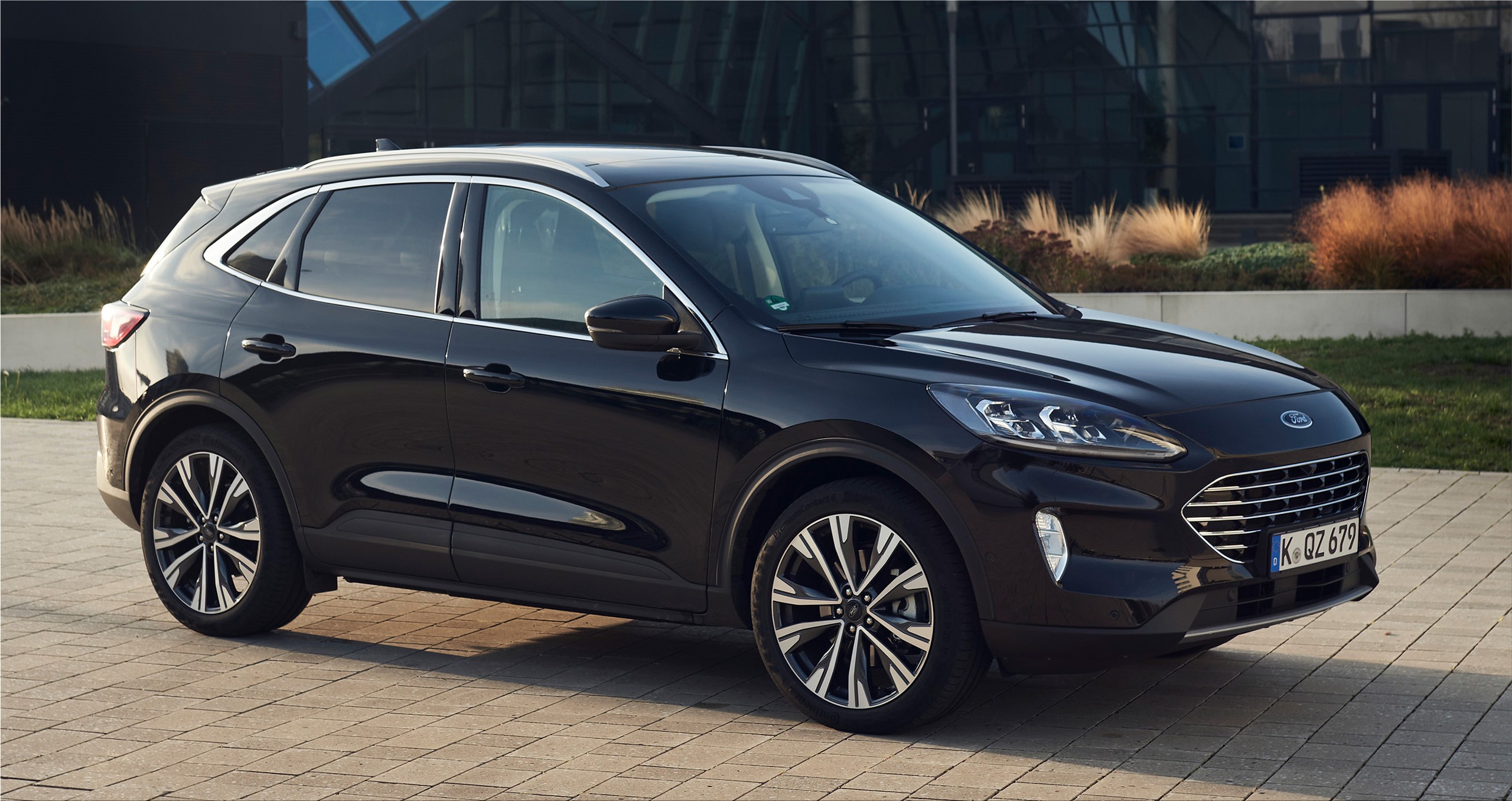 Ford kuga hybrid 2021 review hotsell