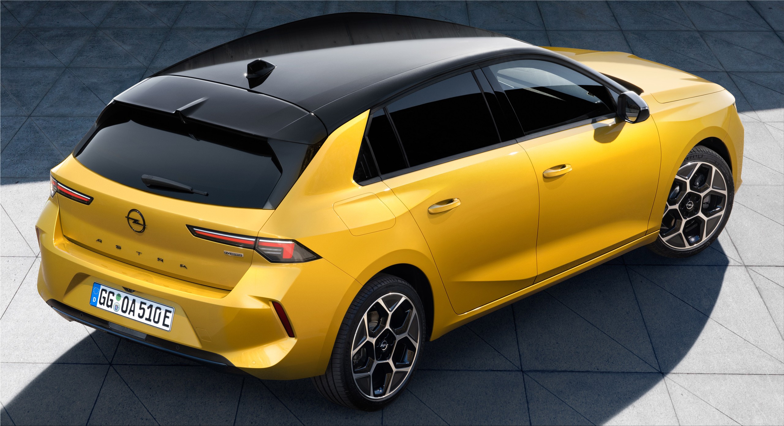 Opel Astra Plug In Hybrid Leasing The new Opel Astra plug-in hybrid with 225hp | Car Division