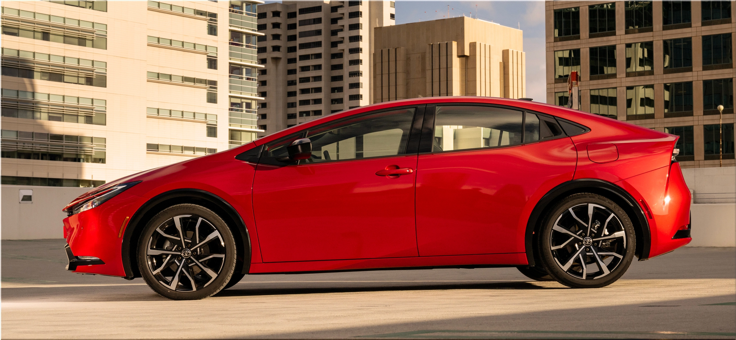 2025 Toyota Prius Plugin Hybrid Performance, Efficiency, and Design