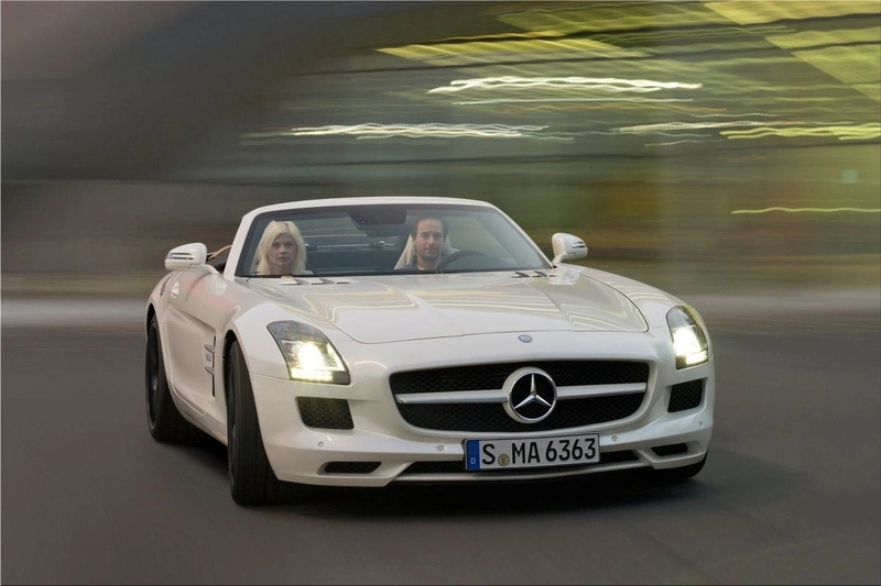 2012 Mercedes-Benz SLS AMG Roadster