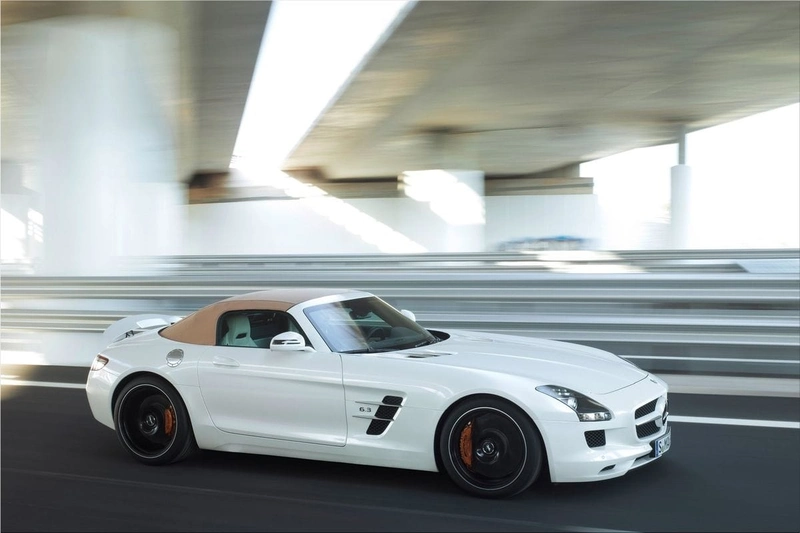 Mercedes-Benz SLS AMG Roadster