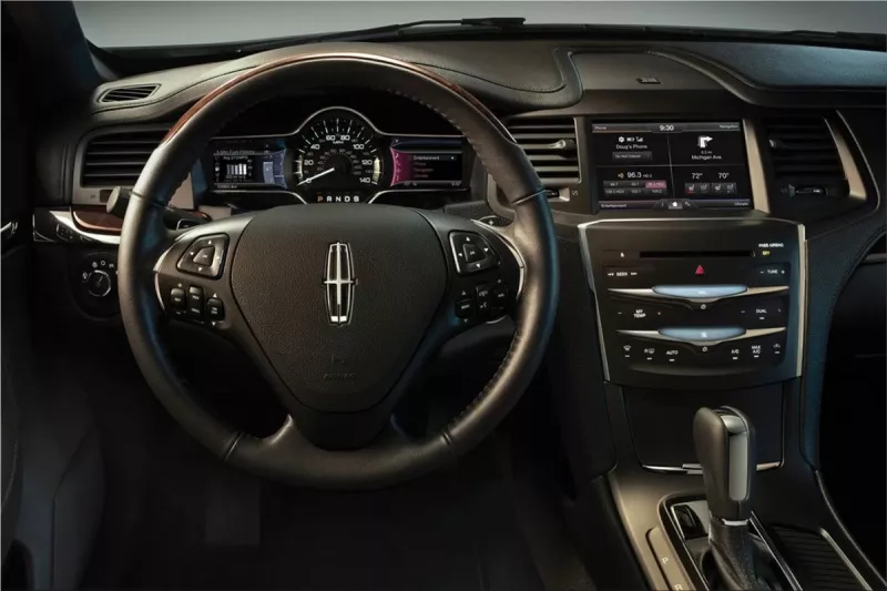 2013 Lincoln MKS interior