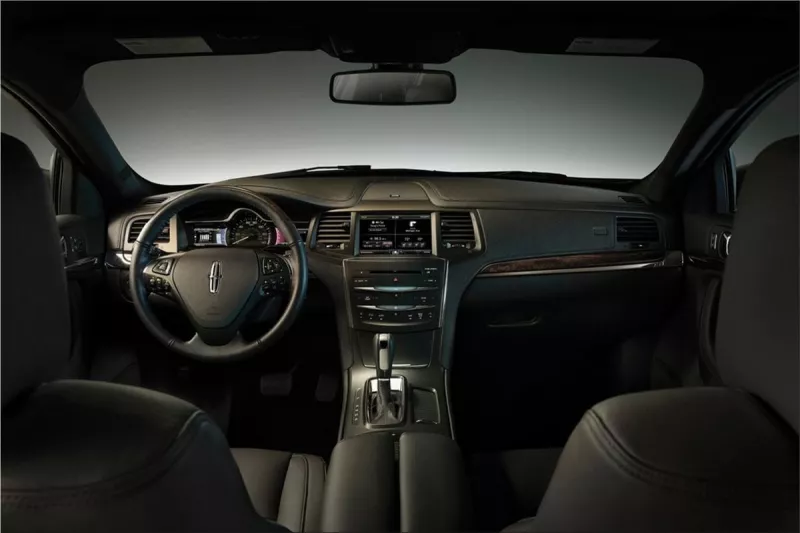 2013 Lincoln MKS interior
