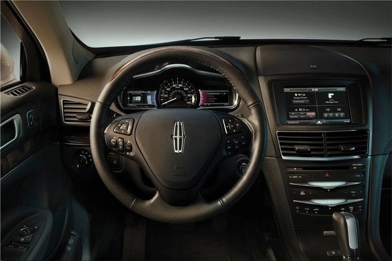 Lincoln MKT interior