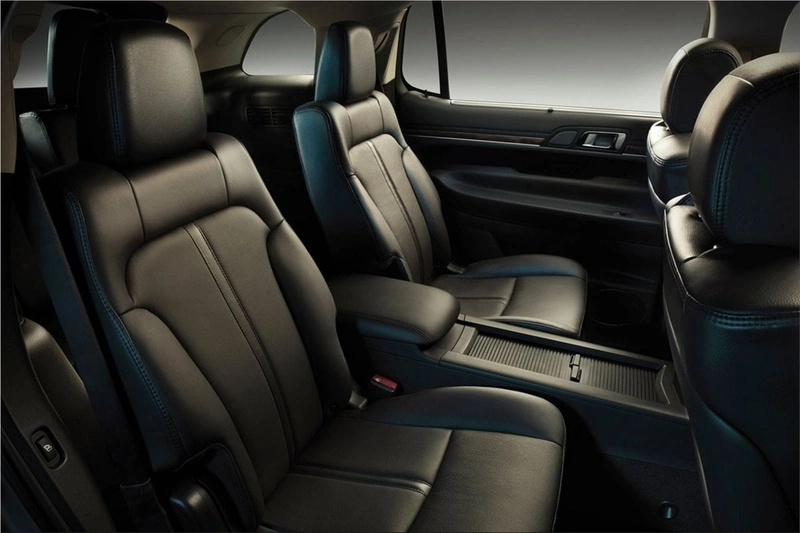 Lincoln MKT interior