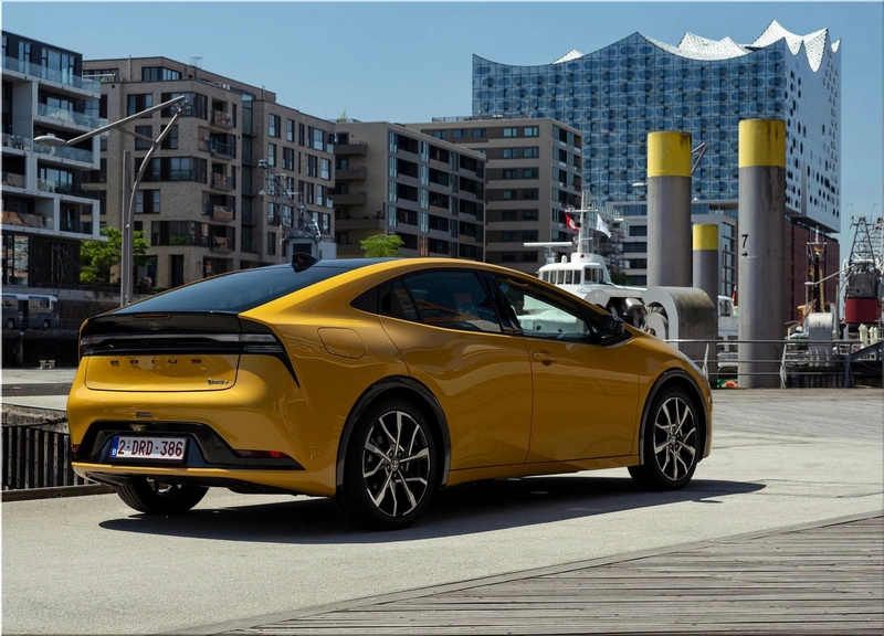2023 Toyota Prius Plug-in Hybrid