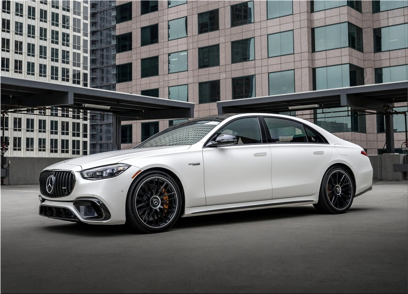2024 Mercedes-Benz S63 AMG E Performance