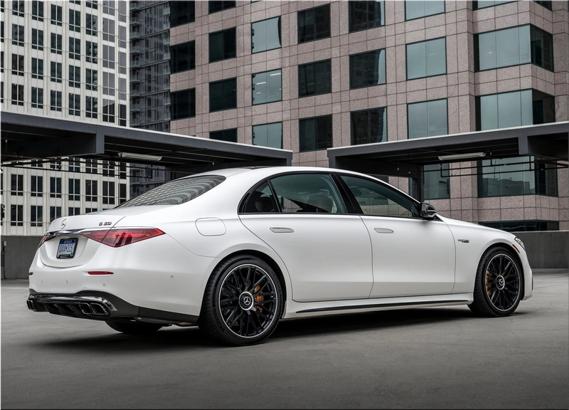 2024 Mercedes-Benz S63 AMG E Performance