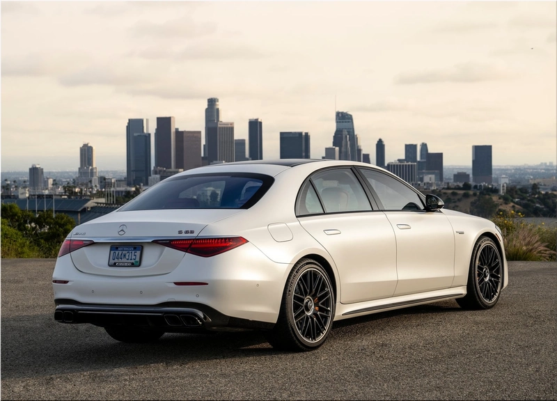2024 Mercedes-Benz S63 AMG E Performance