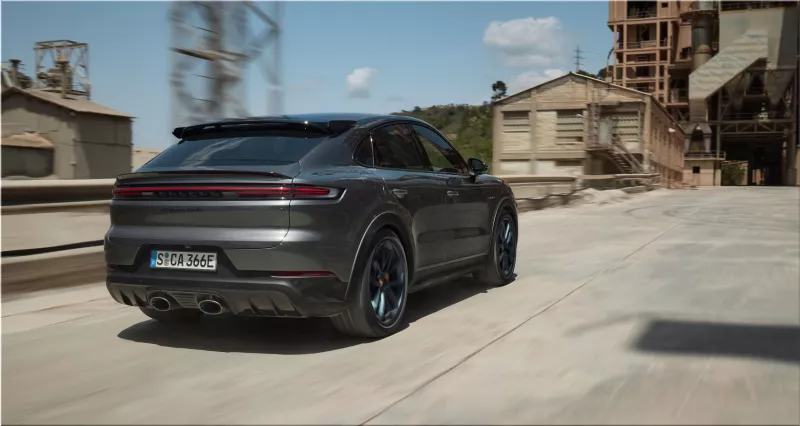 Porsche Cayenne Turbo E-Hybrid Coupe