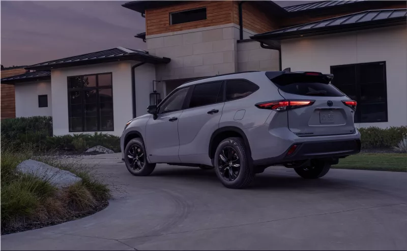 Toyota Highlander Hybrid Nightshade