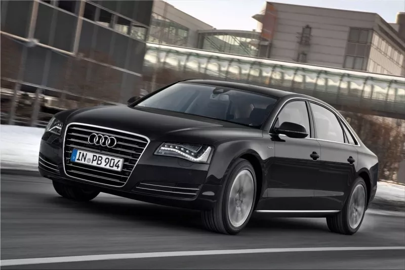 Audi A8 L Hybrid