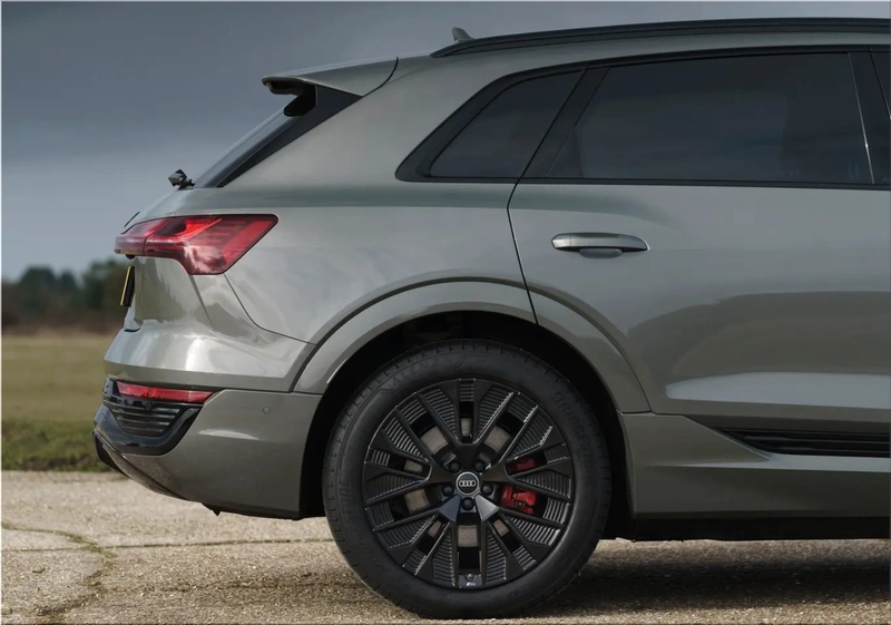 Audi Q8 e-tron