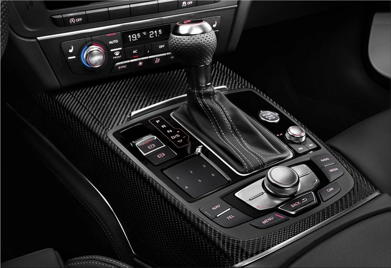 Audi RS6 Avant interior