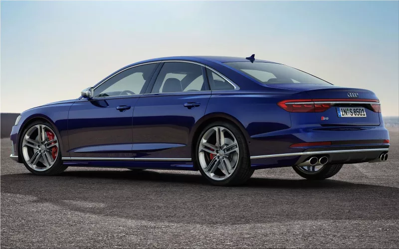 Audi S8