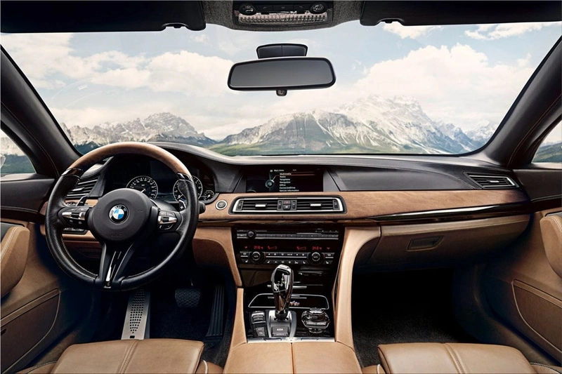 BMW Pininfarina Gran Lusso Coupe interior