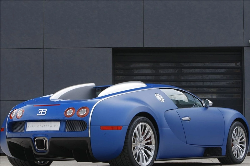 Bugatti Veyron Bleu Centenaire