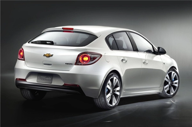 Chevrolet Cruze Hatchback rear view