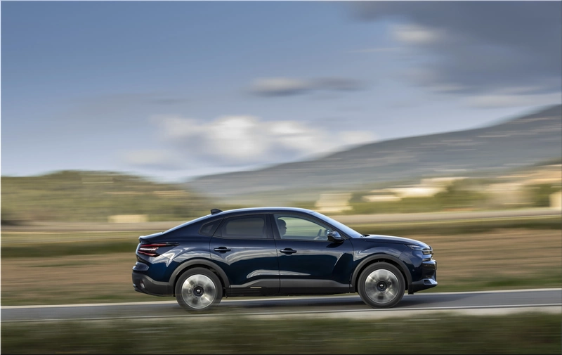 Citroën C4 X Eclipse Blue
