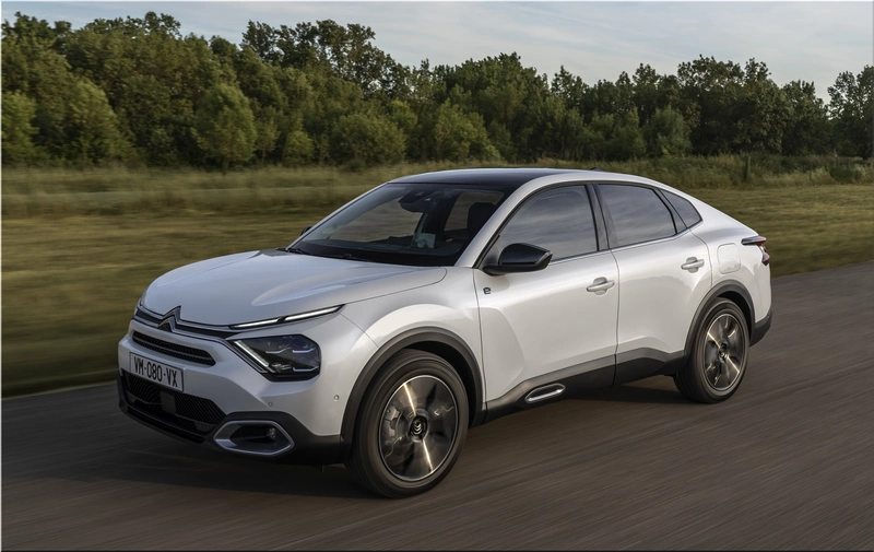 Citroen e-C4 X