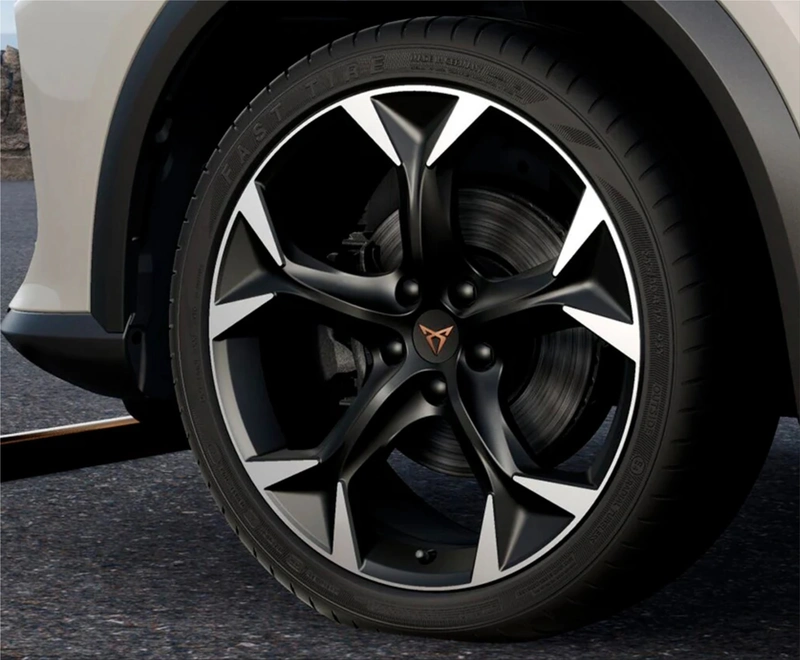 Cupra Formentor e-HYBRID