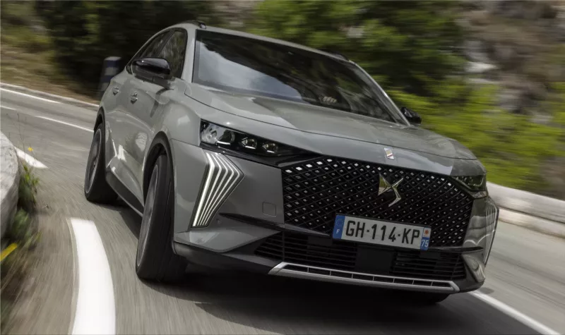 DS 7 E-TENSE 4x4 360 plugin-hybrid