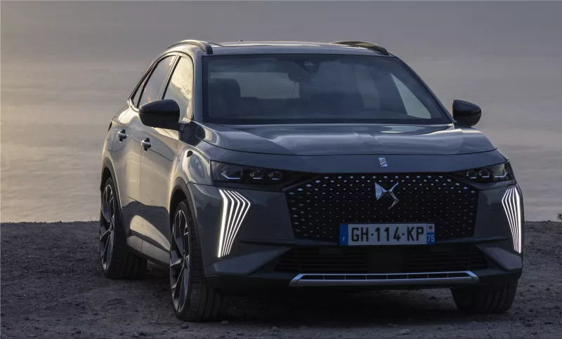 DS 7 E-TENSE 4x4 360 plugin-hybrid