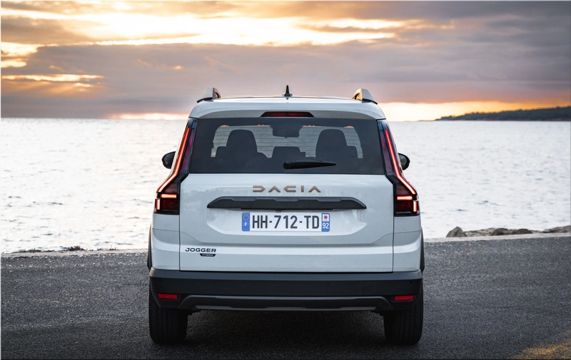2026 Dacia Jogger Hybrid