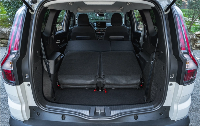 2026 Dacia Jogger Hybrid