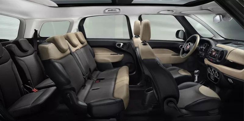 Fiat 500L Living interior