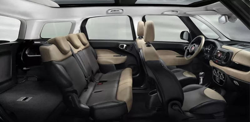 Fiat 500L Living interior