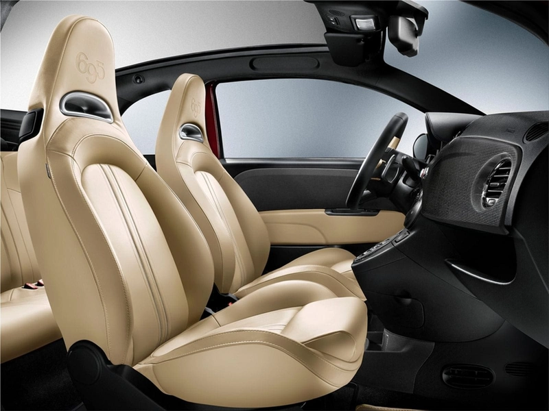 Fiat 695 Abarth Maserati interior