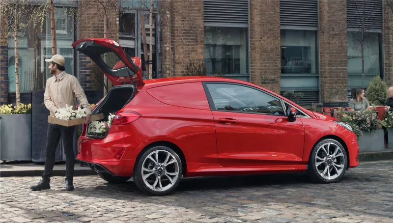 Ford Fiesta Van EcoBoost Hybrid