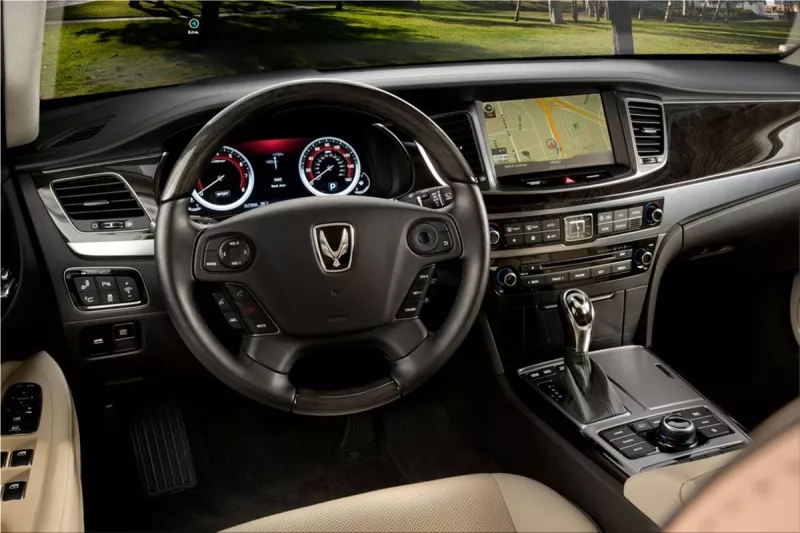 Hyundai Equus car interior