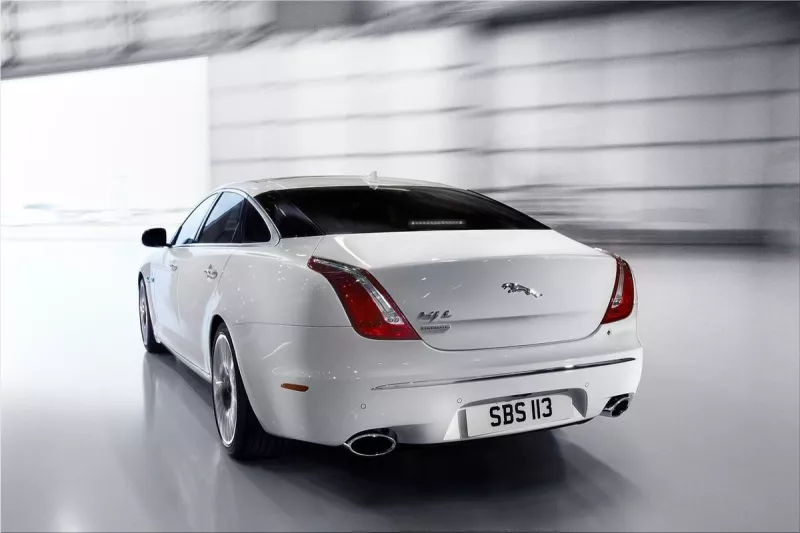 Jaguar XJ Ultimate