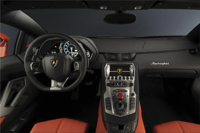 2012 Lamborghini Aventador LP700-4