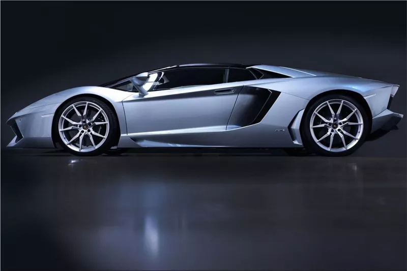 Lamborghini Aventador LP700-4 Roadster