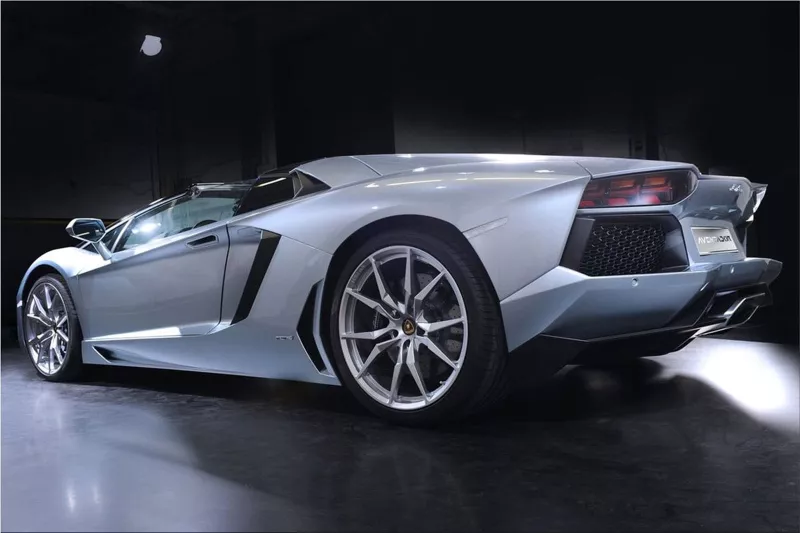 Lamborghini Aventador LP700-4 Roadster