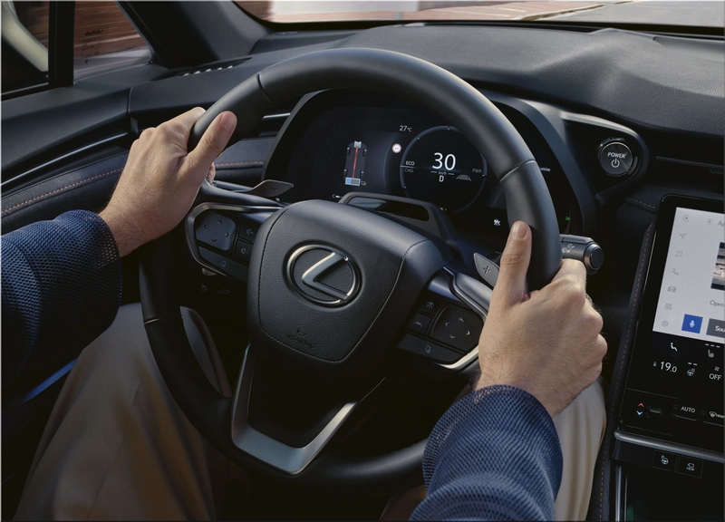  Lexus LBX
