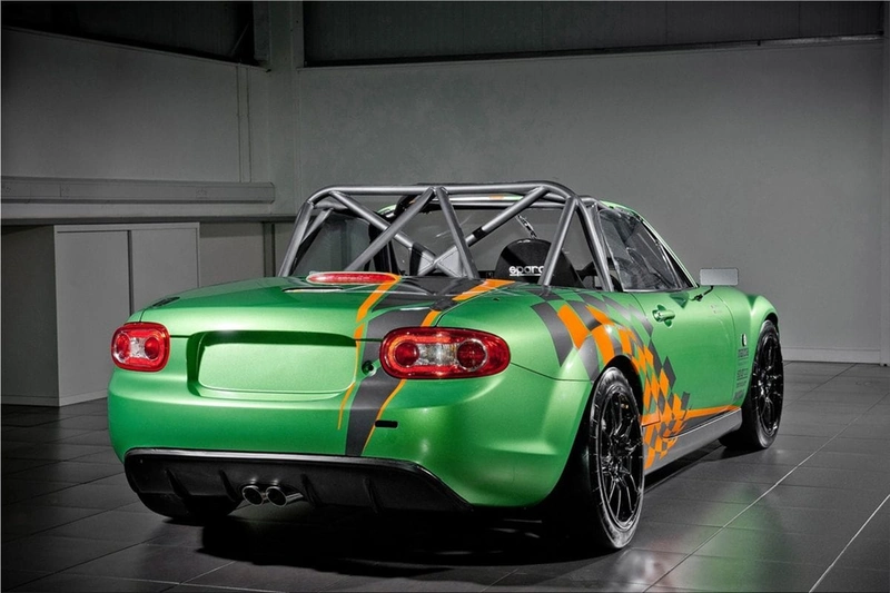 Mazda MX-5 GT Race Car