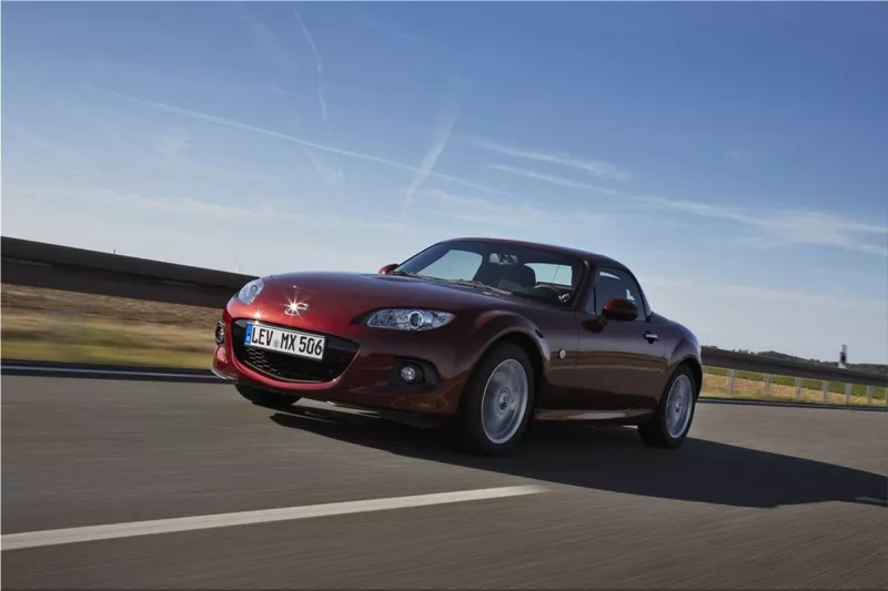 Mazda MX-5 Roadster Coupe