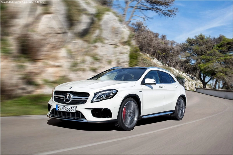 Mercedes-Benz GLA 220 4MATIC