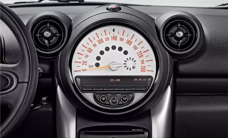 Mini Countryman interior