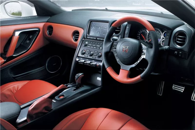 Nissan GT-R interior