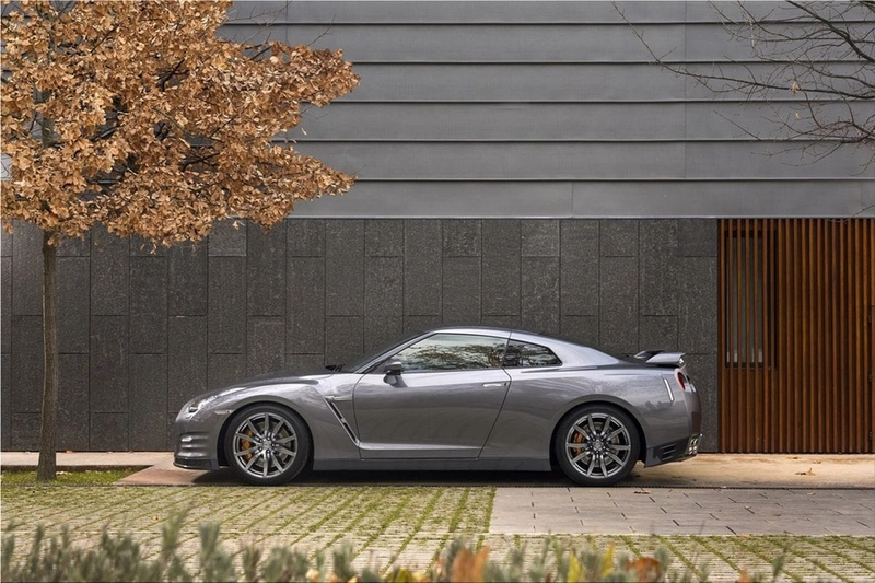 Nissan GT-R
